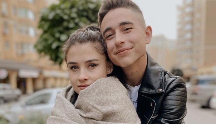 Вышло смешно и не так, как у всех: 19-летний Роман Сасанчин рассказал, как сделал предложение любимой