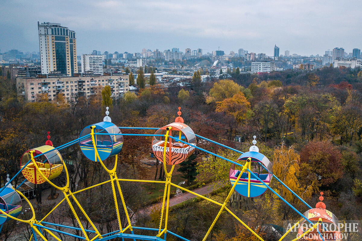 Пустеля, водоспади і містична гора: унікальні місця в Києві, яких немає в жодному гайді