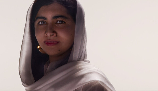 Малала Юсуфзай снялась для Vogue - как живет девушка, которую в 15 лет едва не убили талибы