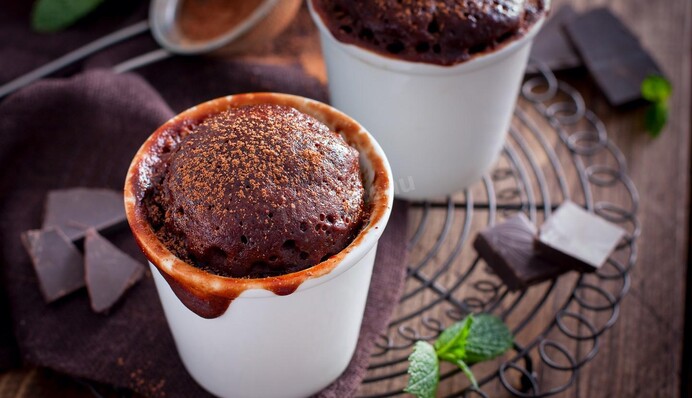 Как приготовить ароматный кекс в микроволновке: простой рецепт к чаю