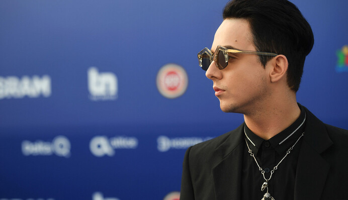 Melovin показав два нових тату, і одне з них на голові - співака просять 