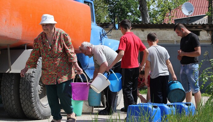 Залишається ловити хмари: чим закінчаться спроби Путіна напоїти окупований Крим