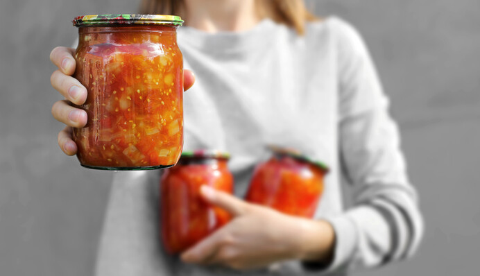 Лечо из помидоров и перца – любимый салат на зиму: как его приготовить