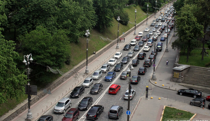 Київ без заторів: чи є світло в кінці транспортного колапсу