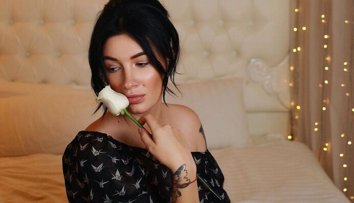 Анастасия Приходько показала свой дом и рассказала, сколько тратит в месяц