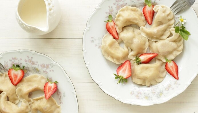 Как сделать вкусные вареники с клубникой: топ-рецепт на лето