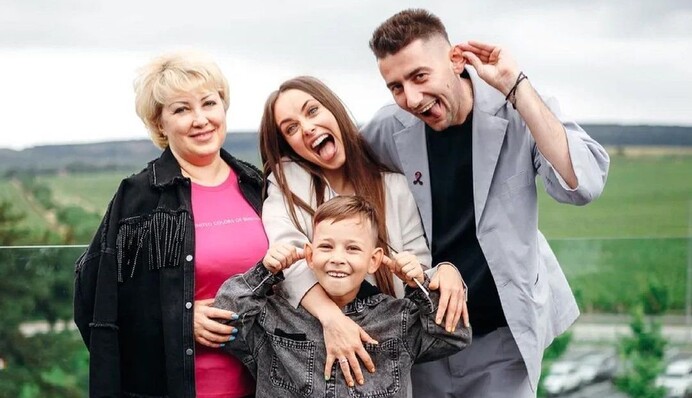 Ксения Мишина отпраздновала 32-летие в родном городе - с кем актриса отправилась в Севастополь