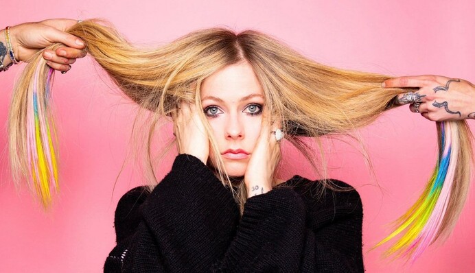 Аврил Лавин завела TikTok и вспомнила свой хит 19-летней давности - сработало на 11 млн просмотров