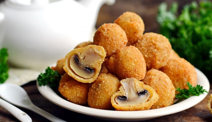Готовим к ужину ароматные грибы в кляре: простой рецепт