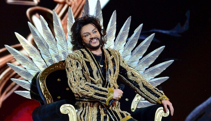 Кіркоров заявив, що пишається новим статусом в Україні та заспівав 