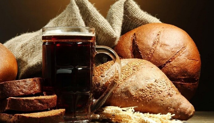 Как в жару приготовить вкусный хлебный квас: простой рецепт и советы