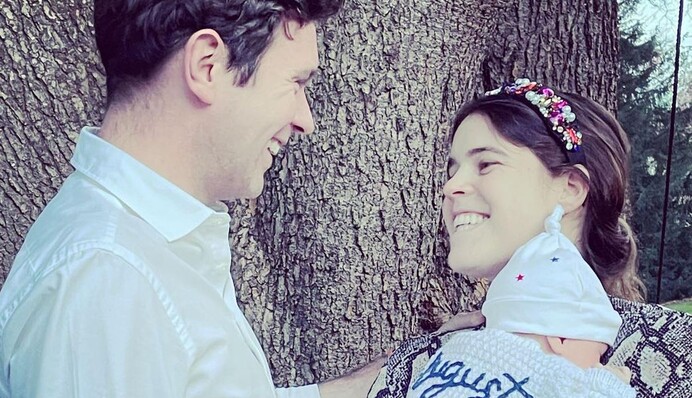 Принцесса Евгения показала милые фото с четырехмесячным правнуком Елизаветы II