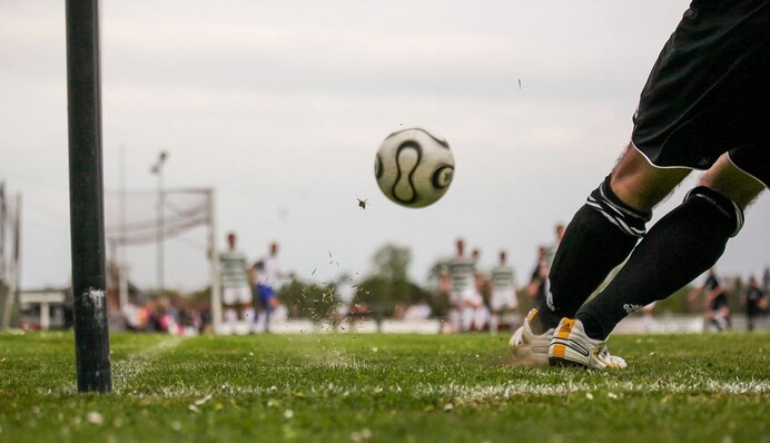 Футболіст зламав ногу, а через місяць не впізнав її - ось що було справді боляче: фото