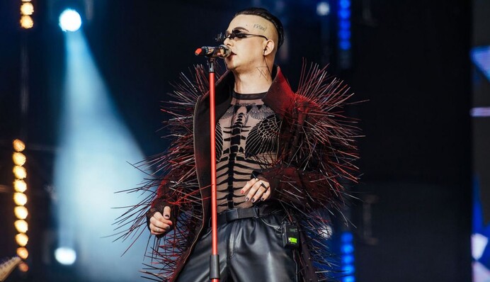 Melovin похвалился поддержкой от Филиппа Киркорова, и на этот раз фаны в недоумении: Есть чем гордиться?