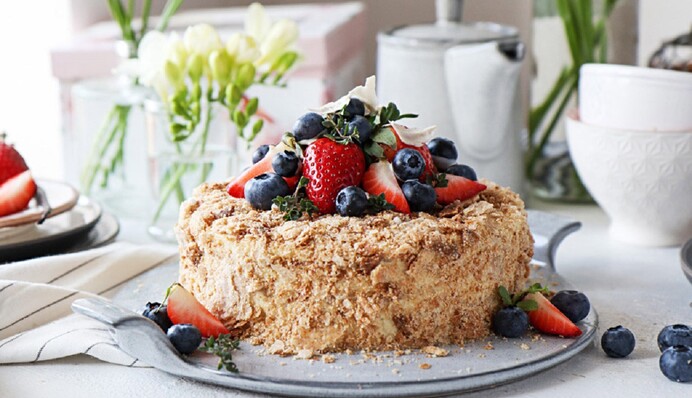 Как приготовить дома вкусный торт Наполеон: подробный рецепт