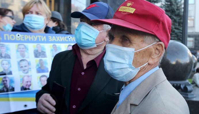 Народ пришел к слугам: почему пенсионеры устроили штурм Рады