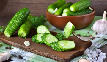 Як маринують огірки в мінеральній воді: простий рецепт, 