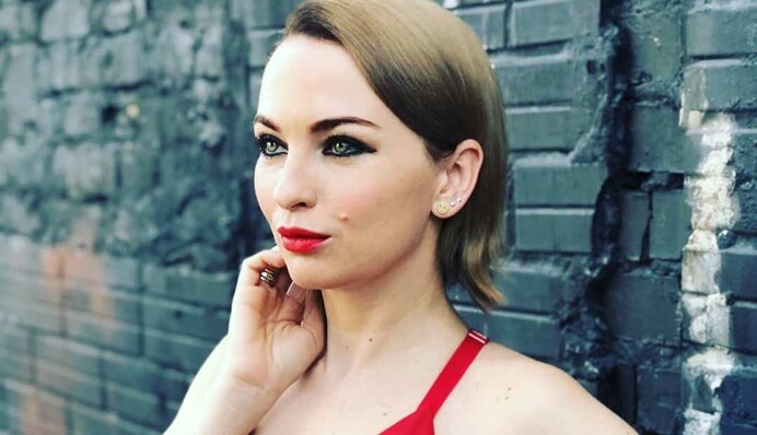 Вікторія Булітко з 