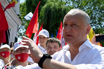 Разгром Додона: сможет ли "пятая колонна" Путина вернуть власть в Молдове