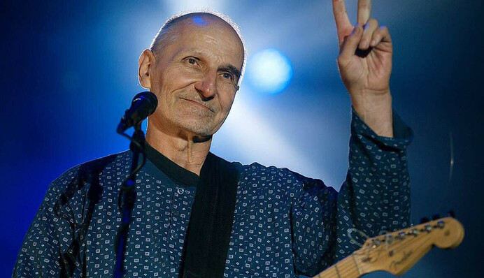 От осложнений ковида умер Петр Мамонов - участник группы 