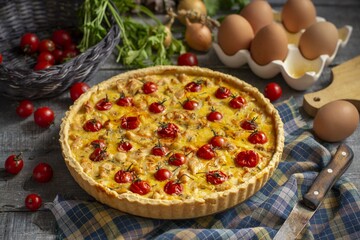 Готуємо вдома французький пиріг із куркою Кіш Лорен: детальний рецепт