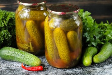 Як огірки в кетчупі зробити хрусткими: рецепт і прості хитрощі