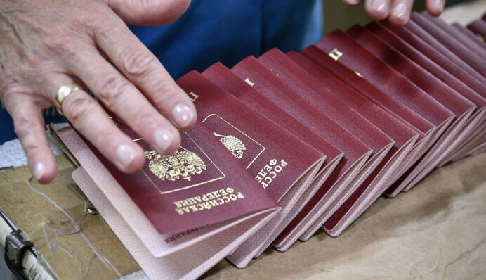 Паспортизація – як елемент гібридної війни Росії проти України на Донбасі