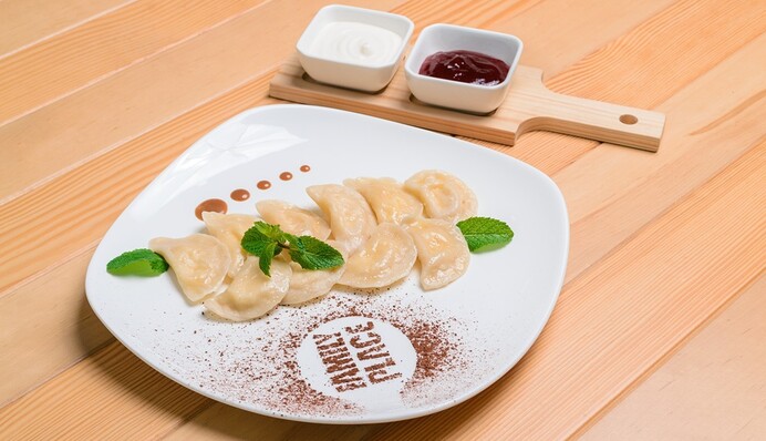 Как приготовить нежные вареники с творогом: простой рецепт