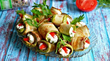 Як приготувати смачні рулети з кабачка з вершковим сиром: простий рецепт
