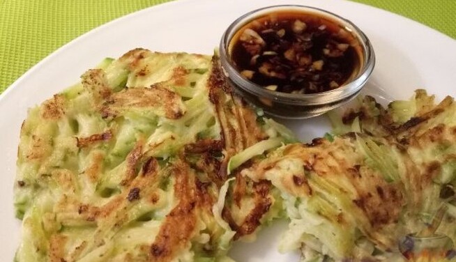 Як посмажити смачні кабачки у клярі до вечері: простий рецепт