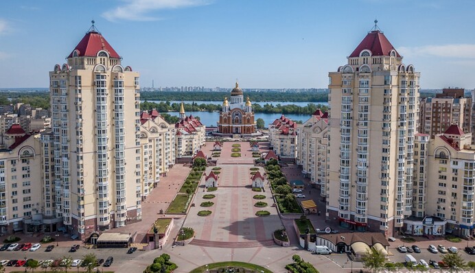 Крепость, старейший мост и дом с воронами: неизвестный Киев в самом сердце столицы