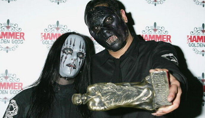 Кори Тейлор почтил память покойных участников Slipknot архивным фото