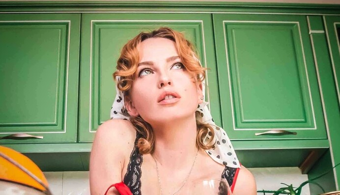 Вікторія Булітко з 