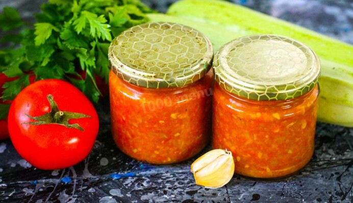 Як закрити смачну аджику з кабачків на зиму: простий рецепт