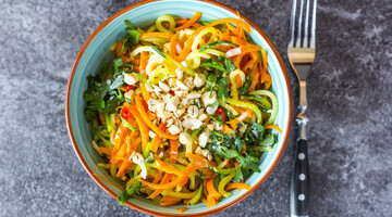 Як закрити смачні кабачки по-корейськи: простий рецепт салату на зиму