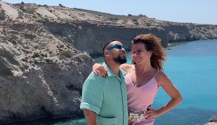 Monatik чуттєво привітав дружину з днем народження: Як же мені пощастило