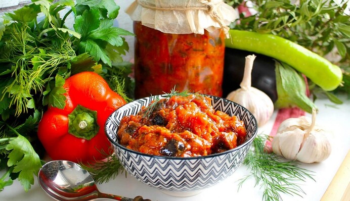 Как закрыть вкусные баклажаны по-грузински: простой рецепт на зиму