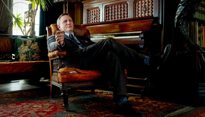 Скільки отримують Кіану Рівз, Деніел Крейг та 