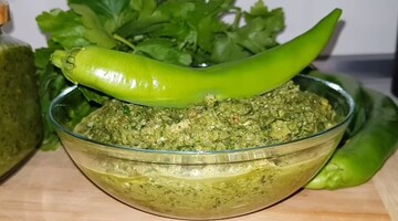 Закриваємо на зиму оригінальну зелену аджику: простий рецепт закуски