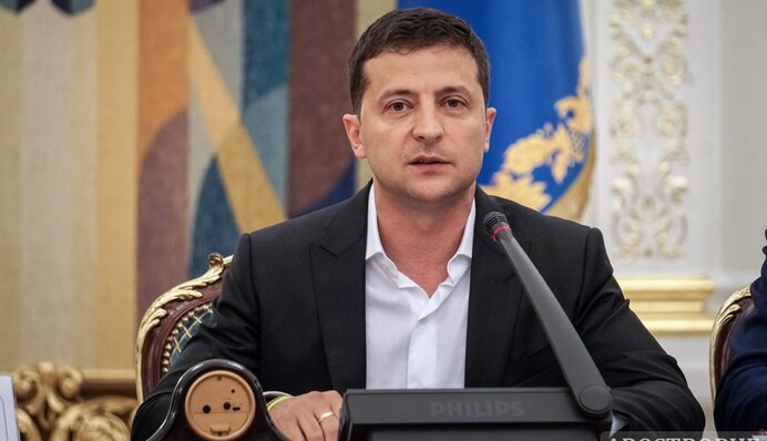 Ukraine's Internal Political Challenges Before 2022