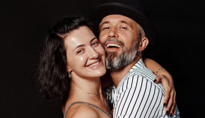 Снежана Бабкина полностью обнажилась для чувственного фото у бассейна