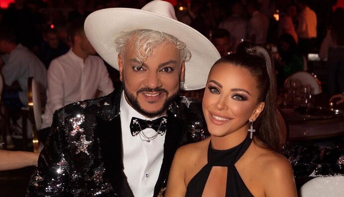 Ані Лорак показала ефектне фото, а Кіркоров - його оригінал без фотошопу. Ось як незручно вийшло