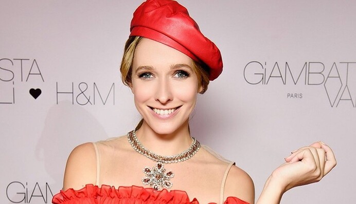 Вагітна Катя Осадча роздяглася для обкладинки глянцю: фото