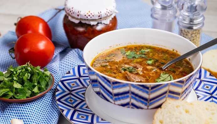 Как приготовить вкусный суп Харчо с говядиной: простой рецепт