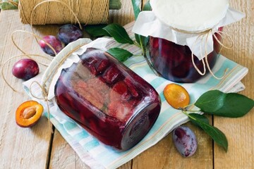 Як смачно замаринувати сливи до м'яса: простий рецепт на зиму