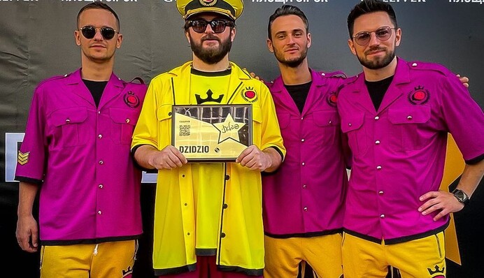 Dzidzio получил именную табличку на 