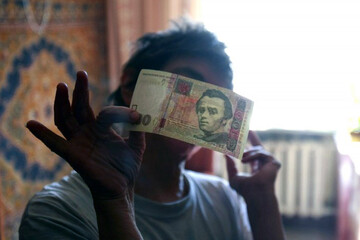 На пороге социального дефолта