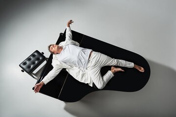 Теплый семейный концерт: Евгений Хмара выступит в Киеве с камерным концертом