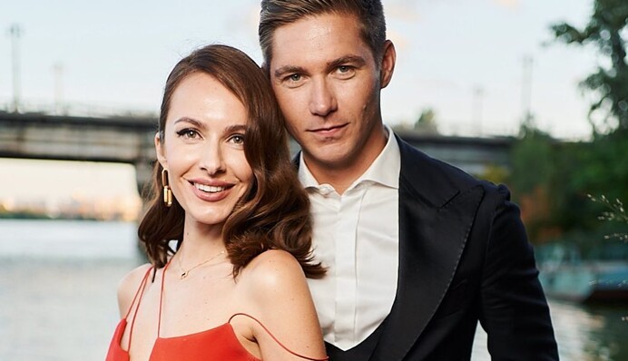 Володимир Остапчук з дружиною почали будівництво власного дому: фото