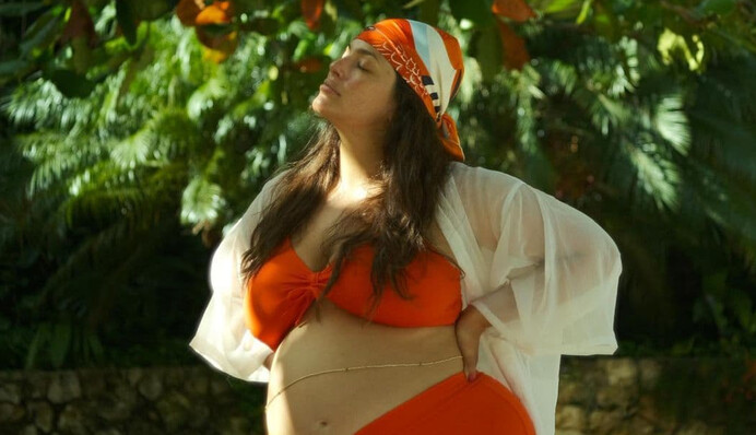 Беременная Эшли Грэм ждет близнецов - модель показала эмоциональную реакцию на эту новость